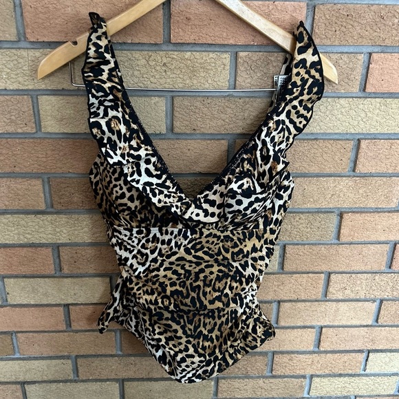 DKNY Women's Ruffled Tummy-Control Tankini Top Leopard Print Size M NWT - Picture 2 of 6